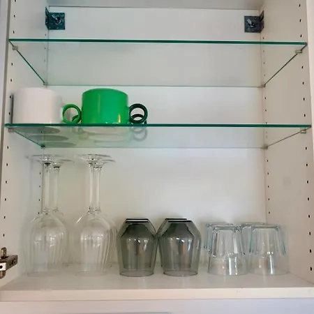 Helle Kellerwohnung Im Gruenen Mit Sauna شقة كولونيا