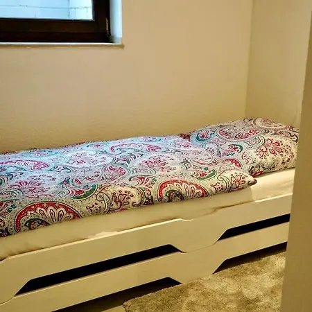 Helle Kellerwohnung Im Gruenen Mit Sauna Apartment *