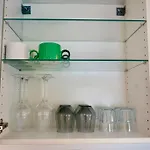 Helle Kellerwohnung Im Gruenen Mit Sauna Apartmán Kolín nad Rýnem